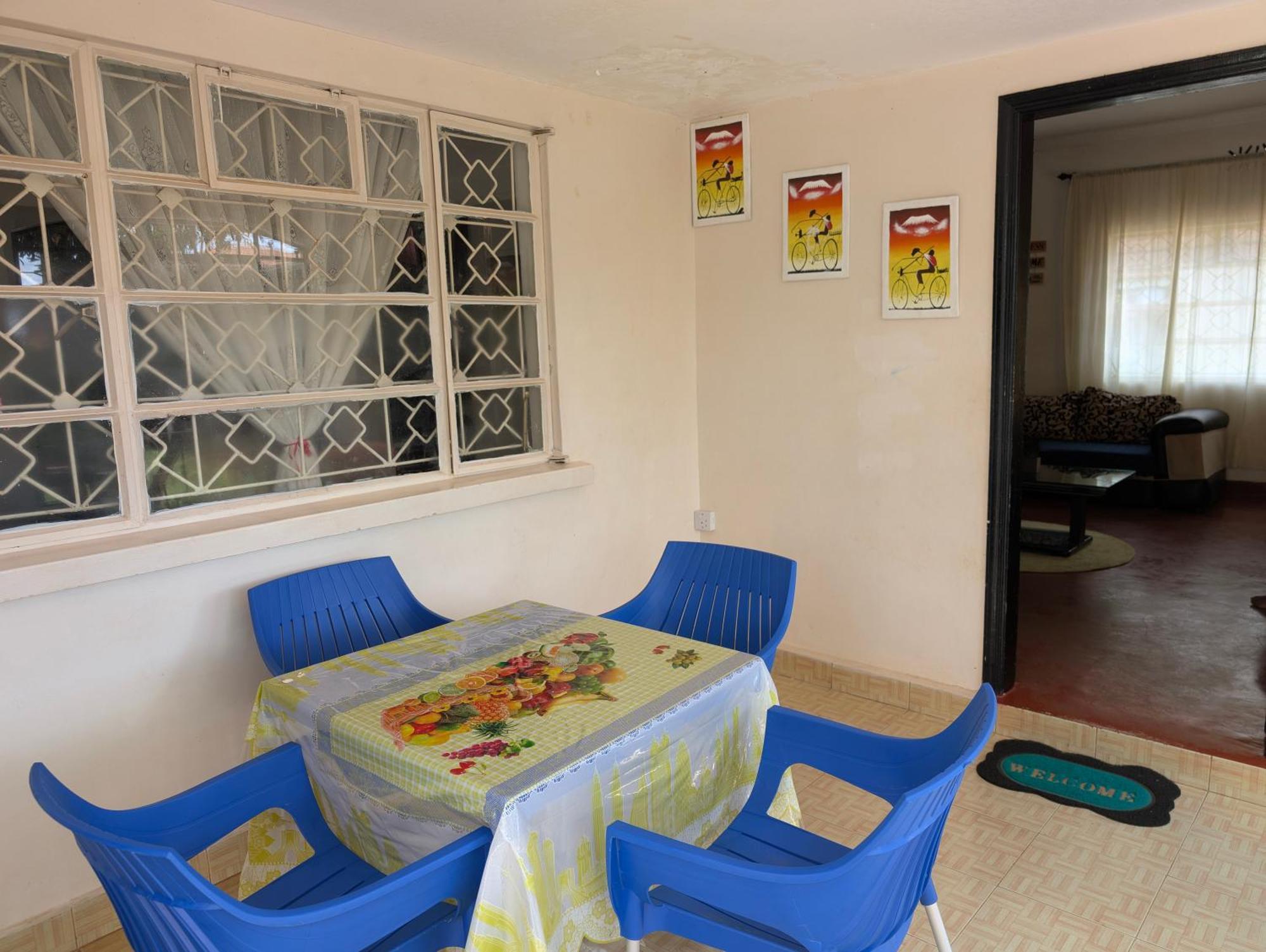 Dans Place Moshi Ngoại thất bức ảnh