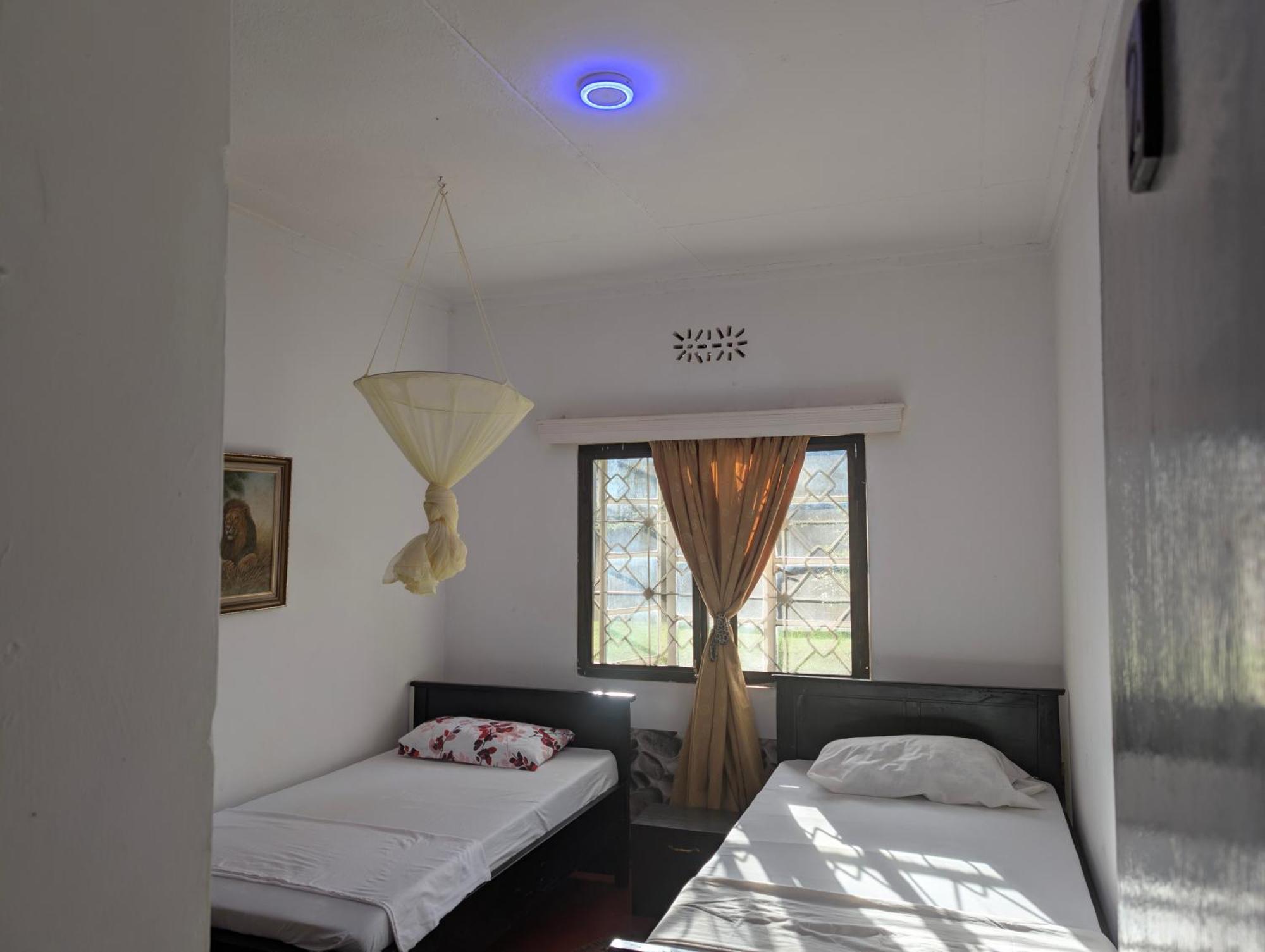 Dans Place Moshi Ngoại thất bức ảnh
